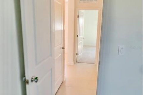 Casa en alquiler en Groveland, Florida, 4 dormitorios, 172.8 m2 № 1903234 - foto 25