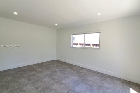 Снять в аренду виллу или дом в Майами, Флорида 3 спальни, 138.42м2, № 2005529 - фото 19