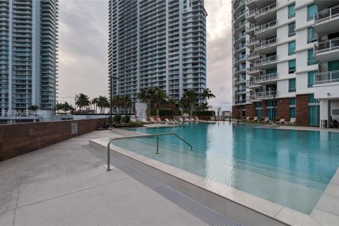 Купить кондоминиум в Майами, Флорида 2 спальни, 95.6м2, № 2054317 - фото 8