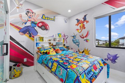 House in Miami, Florida 4 bedrooms, 224.08 sq.m. № 2042322 - photo 20