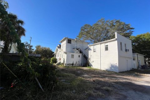 House in Tampa, Florida 4 bedrooms, 151.34 sq.m. № 1533778 - photo 8