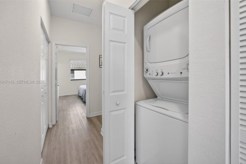 Купить виллу или дом в Хомстед, Флорида 2 спальни, 132.11м2, № 2079772 - фото 27