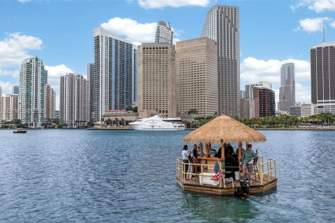 Immobilier commercial à vendre à Miami, Floride № 1974584 - photo 3