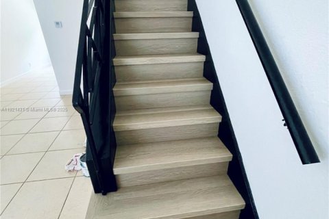 Townhouse in Plantation, Florida 2 bedrooms, 87.14 sq.m. № 2018989 - photo 11