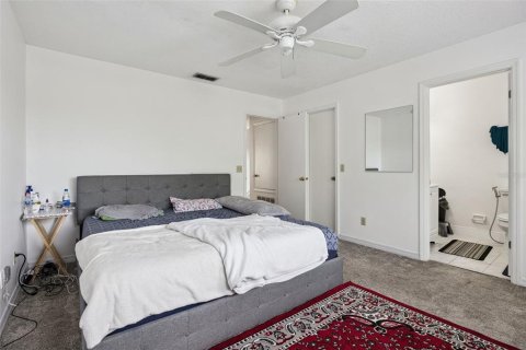 Townhouse in Kissimmee, Florida 2 bedrooms, 117.52 sq.m. № 2098060 - photo 11
