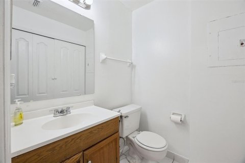 Townhouse in Kissimmee, Florida 2 bedrooms, 117.52 sq.m. № 2098060 - photo 16