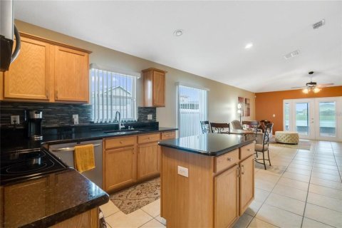 Casa en venta en Kissimmee, Florida, 4 dormitorios, 180.04 m2 № 1561731 - foto 4