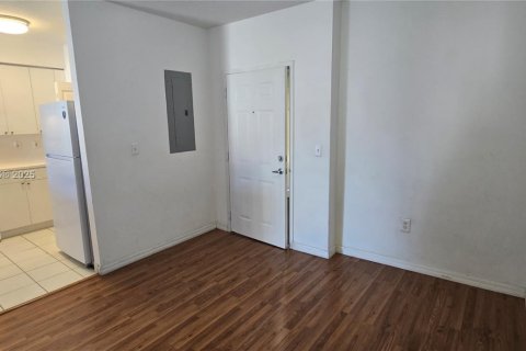 Copropriété à louer à Cutler Bay, Floride: 1 chambre, 58.06 m2 № 1927689 - photo 17