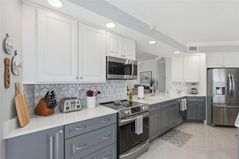 Condominio en venta en Saint Petersburg, Florida, 3 dormitorios, 192.03 m2 № 2102515 - foto 5