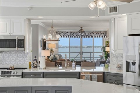 Condominio en venta en Saint Petersburg, Florida, 3 dormitorios, 192.03 m2 № 2102515 - foto 8