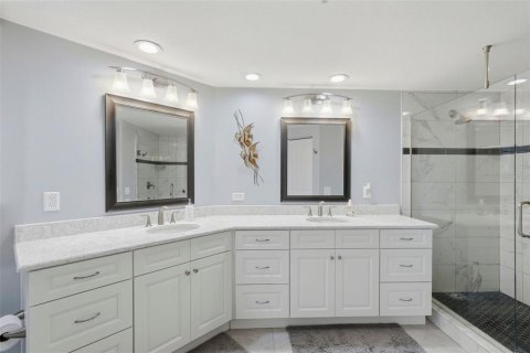 Condominio en venta en Saint Petersburg, Florida, 3 dormitorios, 192.03 m2 № 2102515 - foto 27