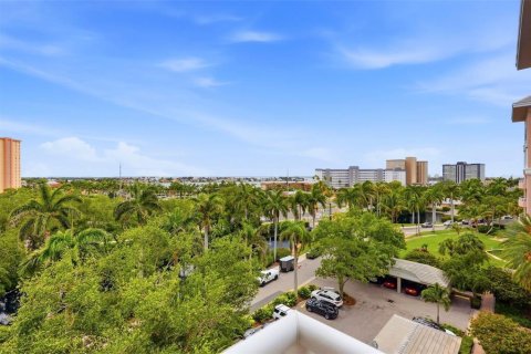 Condominio en venta en Saint Petersburg, Florida, 3 dormitorios, 192.03 m2 № 2102515 - foto 20