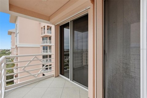 Condominio en venta en Saint Petersburg, Florida, 3 dormitorios, 192.03 m2 № 2102515 - foto 21