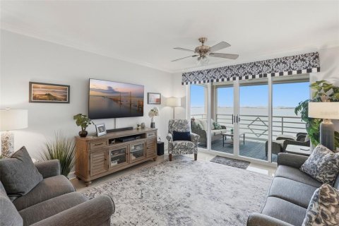 Condominio en venta en Saint Petersburg, Florida, 3 dormitorios, 192.03 m2 № 2102515 - foto 14