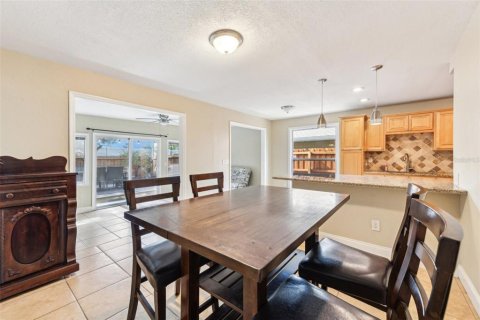 Casa en venta en Casselberry, Florida, 3 dormitorios, 175.96 m2 № 1667014 - foto 8