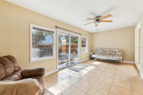 Casa en venta en Casselberry, Florida, 3 dormitorios, 175.96 m2 № 1667014 - foto 10