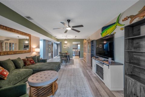Condominio en venta en New Port Richey, Florida, 2 dormitorios, 91.04 m2 № 1546502 - foto 15