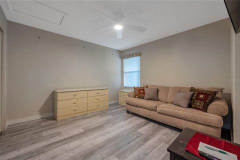 Condominio en venta en New Port Richey, Florida, 2 dormitorios, 91.04 m2 № 1546502 - foto 24