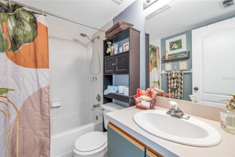 Condominio en venta en New Port Richey, Florida, 2 dormitorios, 91.04 m2 № 1546502 - foto 27