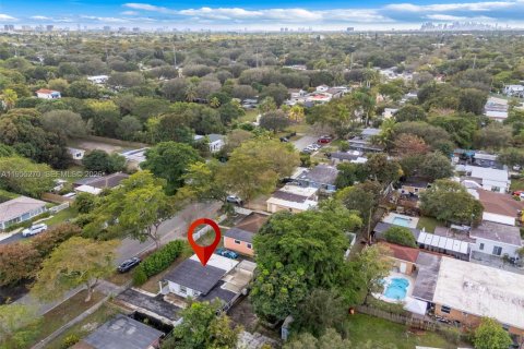 Купить виллу или дом в Норт-Майами, Флорида 2 спальни, 89.74м2, № 2011105 - фото 29