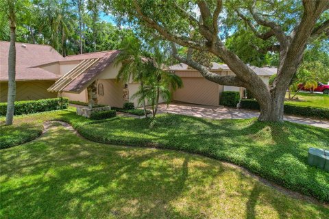 Casa en Palm Harbor, Florida 2 dormitorios, 182.37 m2 № 2140569