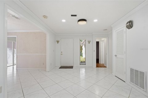House in Palm Harbor, Florida 2 bedrooms, 182.37 sq.m. № 2140569 - photo 6