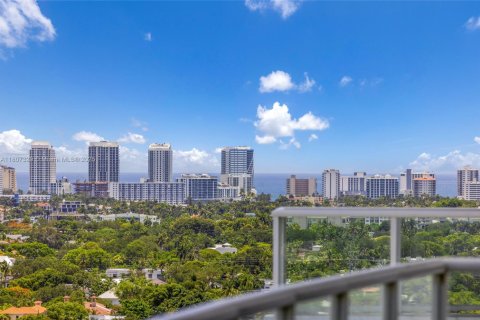 Condominio en venta en Fort Lauderdale, Florida, 1 dormitorio, 76.74 m2 № 1777752 - foto 3
