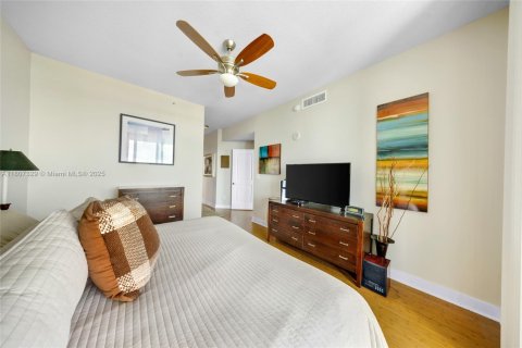 Condominio en venta en Fort Lauderdale, Florida, 1 dormitorio, 76.74 m2 № 1777752 - foto 19
