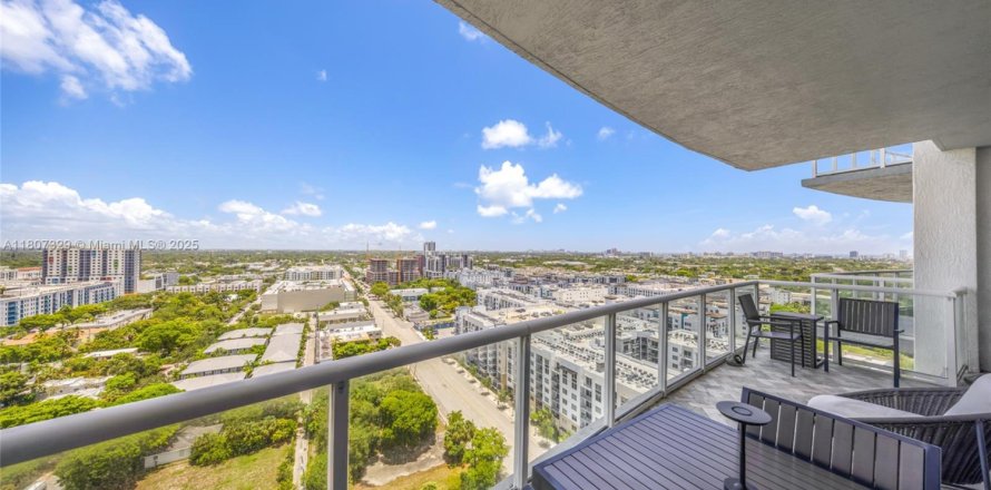 Condominio en Fort Lauderdale, Florida, 1 dormitorio № 1777752