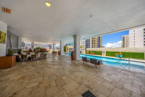 Condominio en venta en Fort Lauderdale, Florida, 1 dormitorio, 76.74 m2 № 1777752 - foto 28
