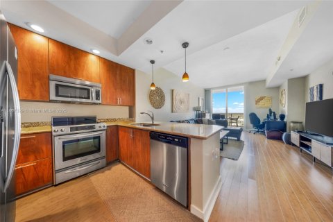 Condominio en venta en Fort Lauderdale, Florida, 1 dormitorio, 76.74 m2 № 1777752 - foto 14