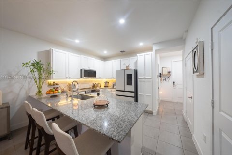 Купить таунхаус в Хомстед, Флорида 3 спальни, 142.14м2, № 2032055 - фото 11