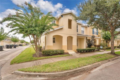Townhouse in Orlando, Florida 3 bedrooms, 171.22 sq.m. № 1843514 - photo 3