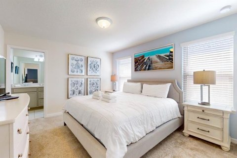 Villa ou maison à vendre à Kissimmee, Floride: 8 chambres, 375.42 m2 № 738540 - photo 24