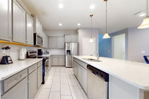 Villa ou maison à vendre à Kissimmee, Floride: 8 chambres, 375.42 m2 № 738540 - photo 11