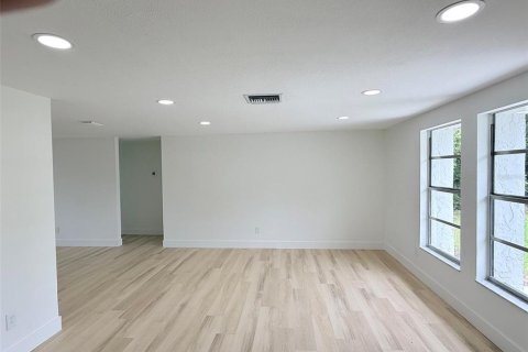 Casa en alquiler en Hudson, Florida, 3 dormitorios, 139.35 m2 № 2091573 - foto 2