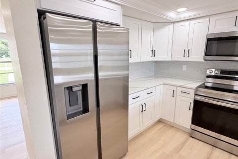 Casa en alquiler en Hudson, Florida, 3 dormitorios, 139.35 m2 № 2091573 - foto 8