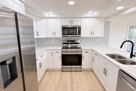 Casa en alquiler en Hudson, Florida, 3 dormitorios, 139.35 m2 № 2091573 - foto 7