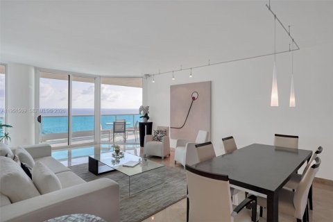 Condo à Miami Beach, Floride, 2 chambres  № 2009459