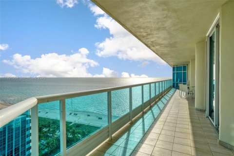 Copropriété à louer à Miami Beach, Floride: 2 chambres, 162.58 m2 № 2009459 - photo 22