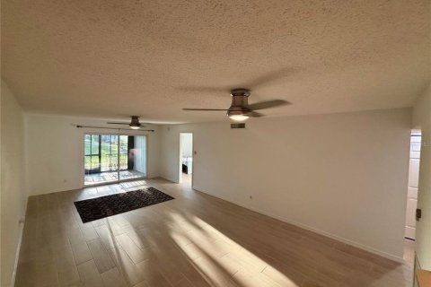Copropriété à vendre à Saint Petersburg, Floride: 2 chambres, 103.12 m2 № 1733150 - photo 15