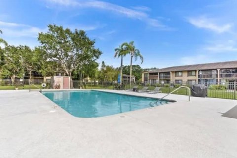 Copropriété à vendre à Saint Petersburg, Floride: 2 chambres, 103.12 m2 № 1733150 - photo 2