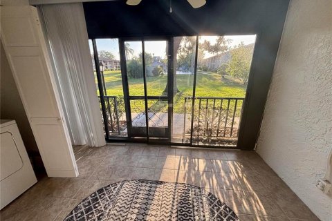 Copropriété à vendre à Saint Petersburg, Floride: 2 chambres, 103.12 m2 № 1733150 - photo 12