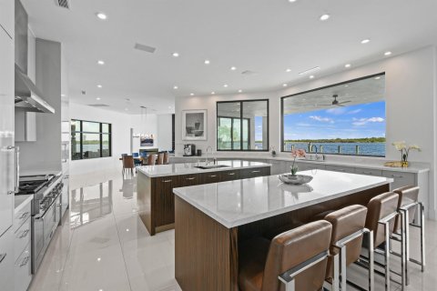 Villa ou maison à vendre à North Palm Beach, Floride: 5 chambres, 684.32 m2 № 2082427 - photo 6