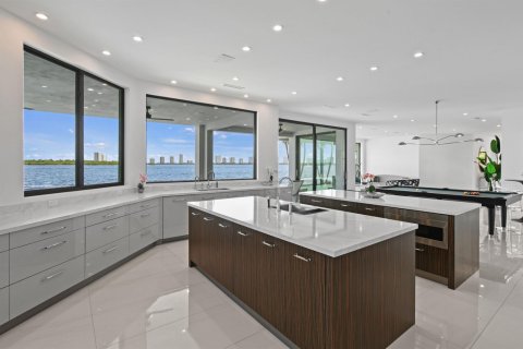 Villa ou maison à vendre à North Palm Beach, Floride: 5 chambres, 684.32 m2 № 2082427 - photo 7