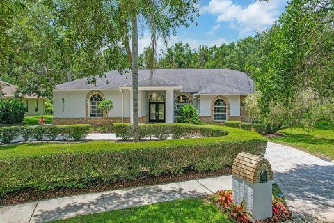 House in New Port Richey, Florida 4 bedrooms, 229.38 sq.m. № 1802001 - photo 4