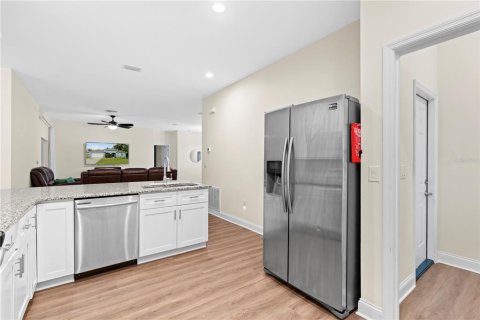 Casa en venta en Zephyrhills, Florida, 3 dormitorios, 161.93 m2 № 1915269 - foto 24