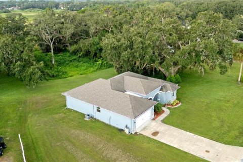 Casa en venta en Zephyrhills, Florida, 3 dormitorios, 161.93 m2 № 1915269 - foto 4