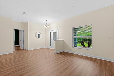 Casa en venta en Zephyrhills, Florida, 3 dormitorios, 161.93 m2 № 1915269 - foto 14