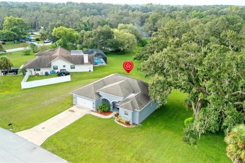 Casa en venta en Zephyrhills, Florida, 3 dormitorios, 161.93 m2 № 1915269 - foto 5